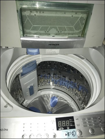 Máy giặt hiatachi 12 kg, bền, đẹp, chạy êm.